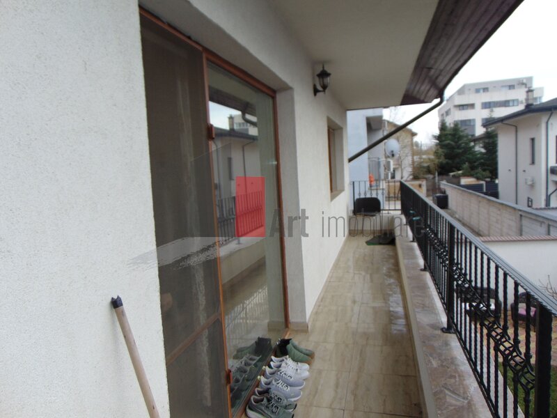 Vila premium 7 camere, finalizata 2023, 274 mp utili, mutare imediata.