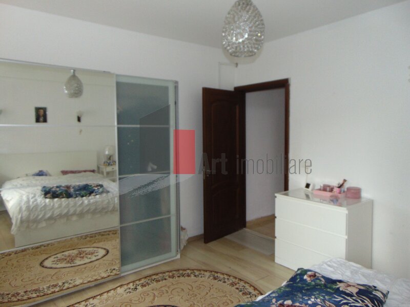 Vila premium 7 camere, finalizata 2023, 274 mp utili, mutare imediata.